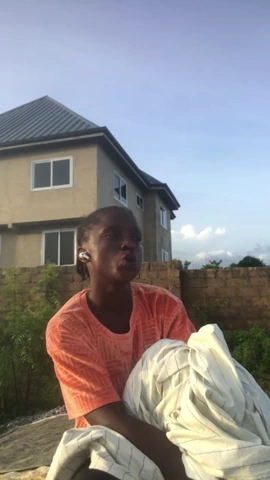Clothed only women twerking and talking dirty while folding clothes porn video